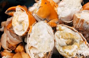 Brandy-Baked Baby Crab