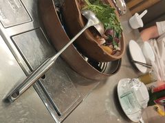 -胡须佬鸡煲四季火锅店(石厦西村直营店)