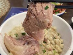 -一间楼牛羊肉泡馍馆(东一路店)