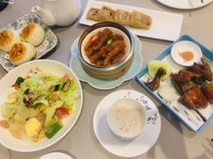 会拉丝的生煎包-东南里湖景餐厅·新闽菜(浦西万达店)