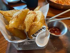 薯角-I HOLIC艾豪丽披萨(KKone店)