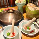 一下班就跑来吃椰子鸡🍲清甜嫩滑！！