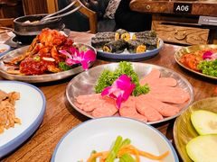 -明洞阿姨·韩式酱蟹烤肉·创意料理(三元桥店)