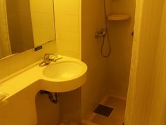 -锦江之星(广州海珠江泰路地铁站店)