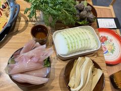 -虾领航小龙虾·吉林烧烤(柳州路店)