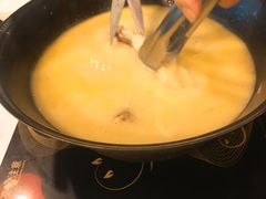 -鲜入围煮花胶鸡海鲜火锅