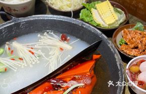 Old Cheng Bone Soup Beef Tallow Spicy Hot Pot