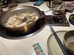 -喃喃椰·糟粕醋·椰子鸡火锅(七堡花园店)