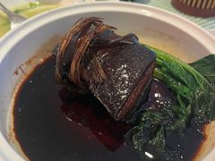 东坡草扎肉-桂满陇·蟹黄小笼汤包(巴黎春天浦建店)