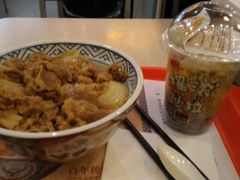 -吉野家(秀谷店)