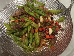 -鑫巴蜀小镇 · 水煮鱼专研店(玉桥店)
