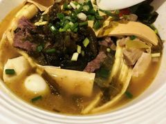 酸菜锅底-成都你六姐·牛肉冒菜(城市集市合生汇店)