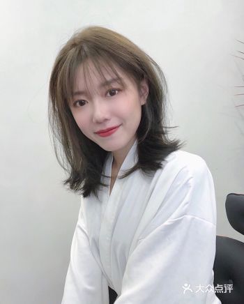 冷色发色特别适合春夏好看的发色真的能让人白一个度