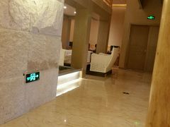 -菲拉拉漫温泉(东环路店)