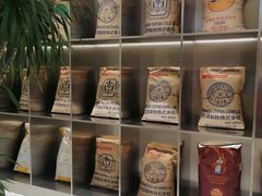 零售区-分子跳动鲜活面包(五一大道店)