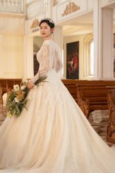 -雪中彩影婚纱摄影·微光艺术中心