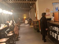 -星巴克(西藏路店)