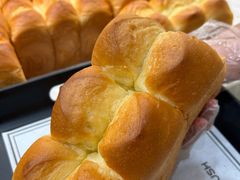 -HOT CRUSH趁热集合·现烤面包(上海环球港店)