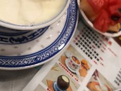-广信牛奶甜品世家(台东店)