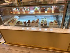 -花花卷卷·鲜食蛋糕(静安久光百货店)