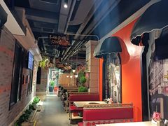 -沪小胖小龙虾(淮海中路旗舰店)