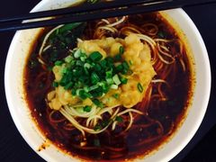 -秦云老太婆摊摊面(磁器口店)