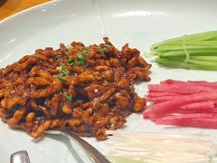 京酱肉丝-乐忻皇朝(上海中心大厦店)