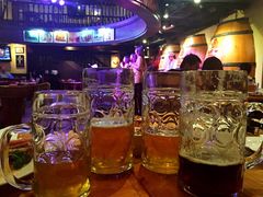 皇冠自酿啤酒坊-皇冠自酿啤酒坊(中国红街5号楼店)