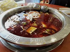 -刘胖娃鱼庄·特色肥肠鱼(杨家坪店)