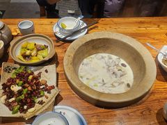 -滇香肴·云南菜蒸汽石锅鱼(云南北路店)