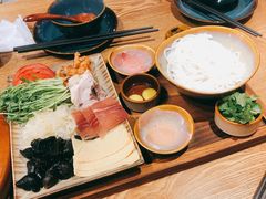 -麦麦山云南菜(复地活力城店)