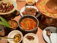 -浩海火燒雲傣家菜(芮欧百货店)