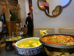 -万重锦·人文川菜馆(骡马市店)