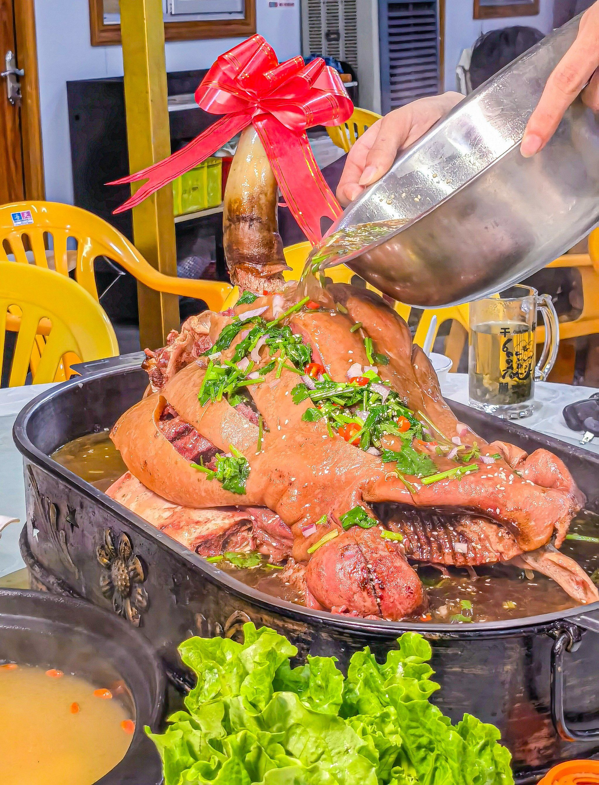 97一班兄弟围炉吃牛头宴是啥体验71