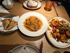 -纳鲁孜·新疆特色餐厅(上海悦荟广场店)