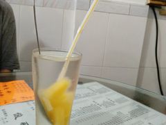 菠萝冰-俊丽双皮奶甜品店