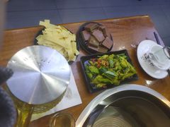 -曹丞相·地锅鸡·地锅鱼(武林店)