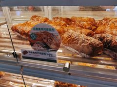蒜香熏鸡可颂面包-85度C(苏州平江万达店)