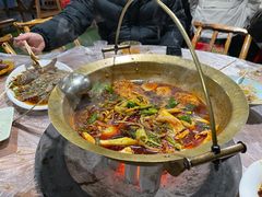 鲜牛肉吊锅-江湖亮亮蒸虾大排档烤全羊清真(武汉总店)