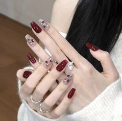 -桃色美甲沙龙