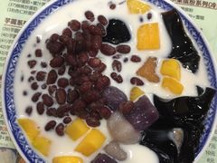 -赵记传承特色牛奶甜品(泉城广场店)