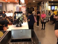 -麦当劳(中山公园龙之梦店)