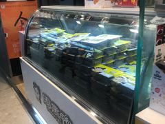 自助取餐区-周黑鸭(北京海淀区新中关店)