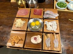 -银米·云南传统过桥米线(双廊黑金冠店)
