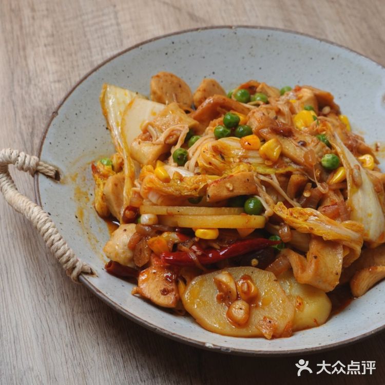 学校门口有一家特别好吃～上瘾的那种
