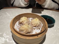 蟹黄小笼包-松鹤面馆(观前店)