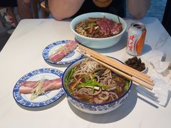 -镇南锅盖面馆(解放路店)