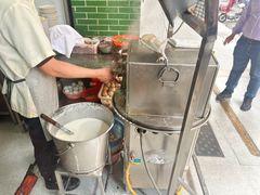-河记肠粉店