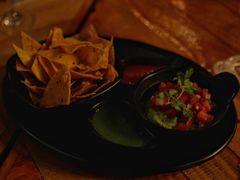 牛油果酱配玉米片-Luchador摔跤手墨西哥餐厅(恒宇广场店)