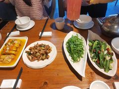 -隔壁老王·家常云南菜(花巷店)